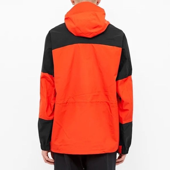 Nike
ACG NRG Gore-Tex Hooded Jacket - Picture 2 of 5